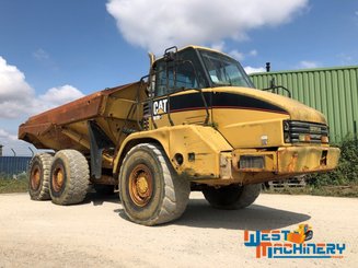 Articulated dump truck Caterpillar 725 - 1